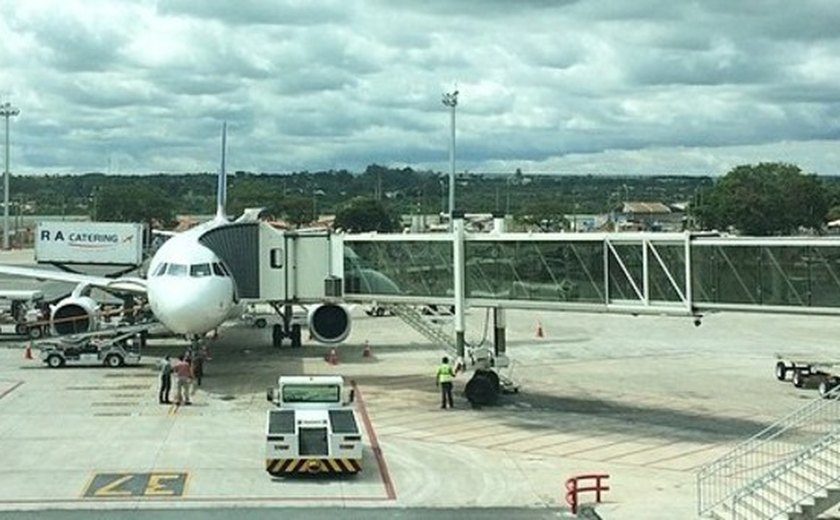 Vidente erra e voo condenado a cair chega a Brasília em segurança