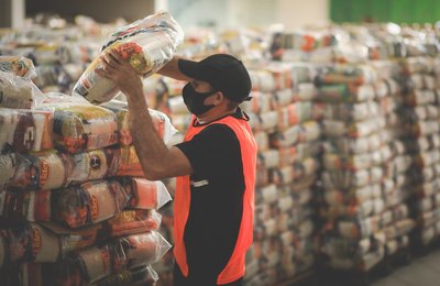 Governo de Alagoas já entregou mais de 336 mil cestas básicas ao longo da pandemia 