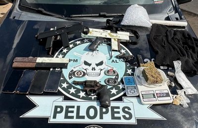 Polícia Militar detém grupo com quatro armas de fogo e drogas em Arapiraca 