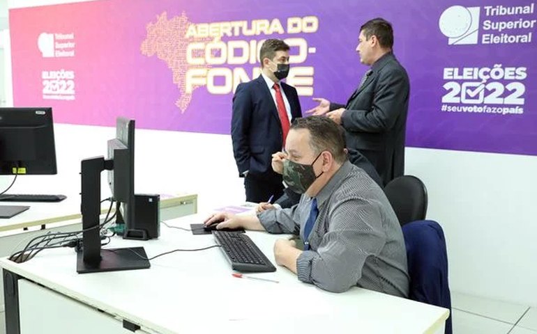 Exército reclama de expulsão de coronel pelo TSE e desiste de indicar substituto
