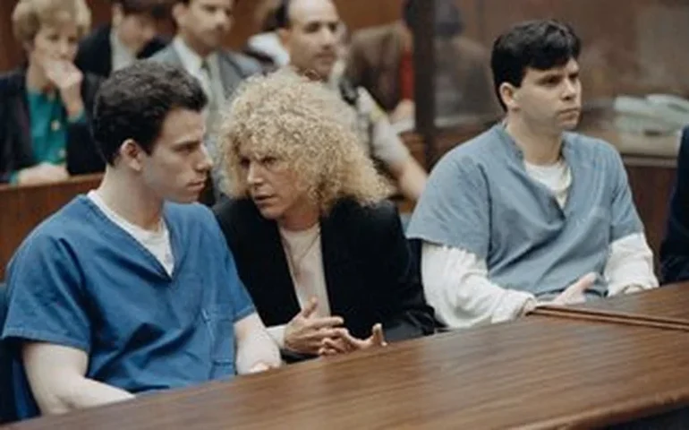 'Irmãos Menendez': entenda o que o ex-menudo Roy tem a ver com o caso