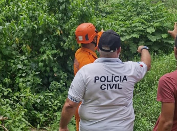 Polícia Civil localiza parte do corpo de adolescente desaparecido em Maceió