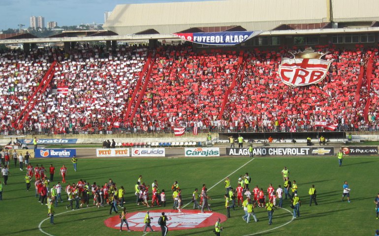 CRB baixa preço dos ingressos para lotar o Rei Pelé, no jogo diante do Ceará