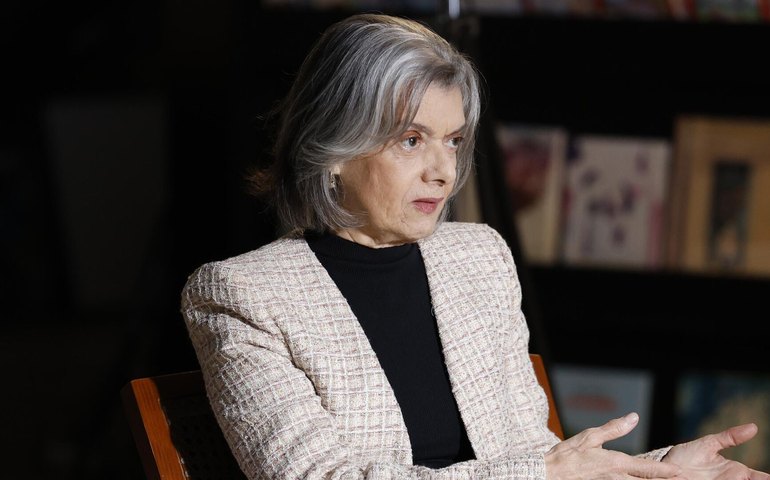 Cármen Lúcia reconhece 'crise de confiabilidade séria' no Judiciário em meio ao caso Master