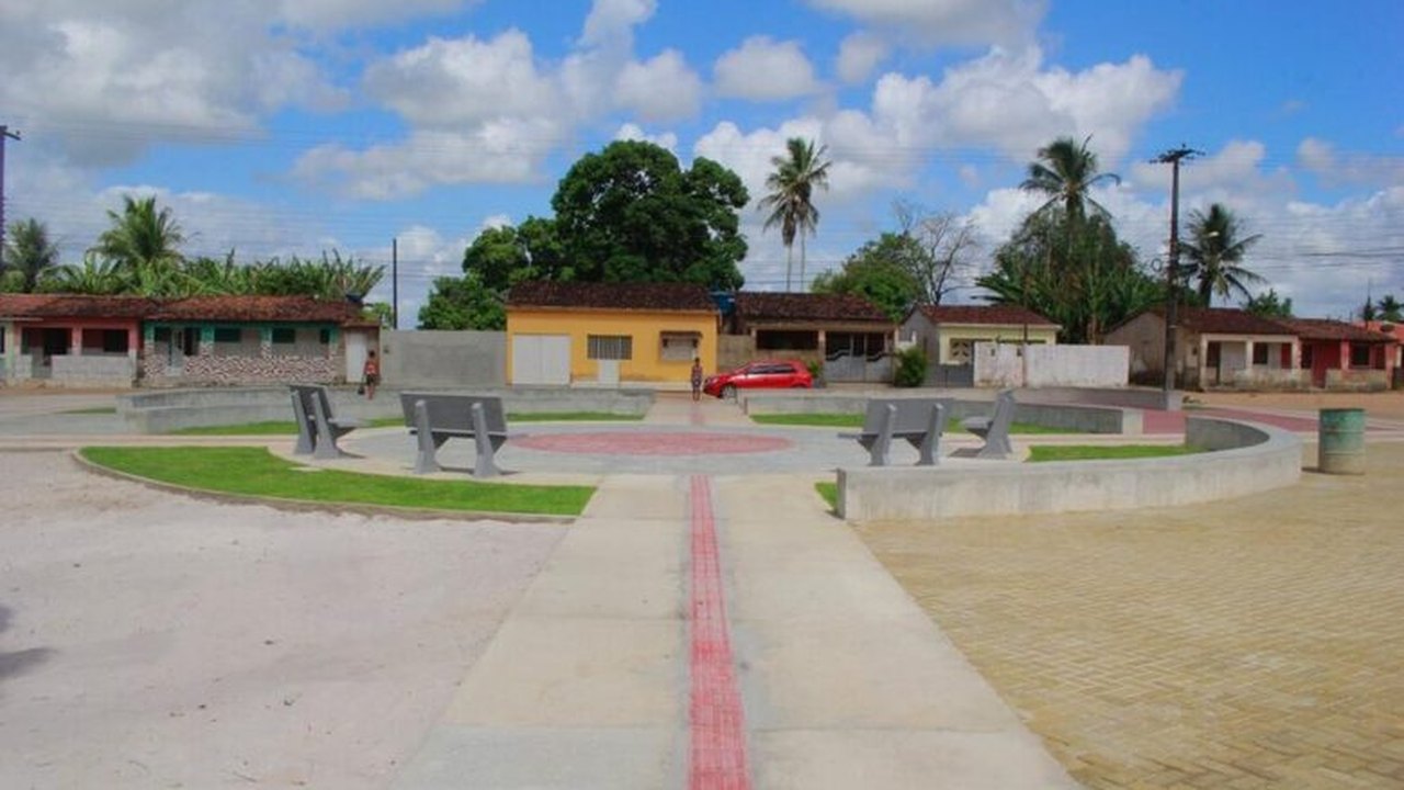 Prefeitura de Penedo constrói praça no povoado quilombola Tabuleiro dos Negros