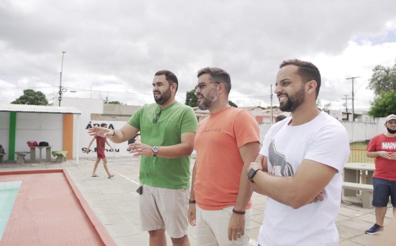 Prefeitura de Piranhas revitaliza piscina semiolímpica do município