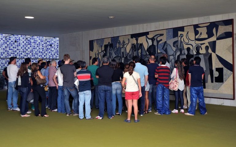 Visitação guiada à Câmara começa a retomar ritmo pré-pandemia