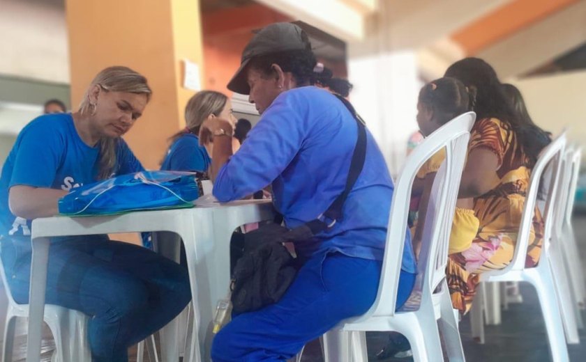 Programa 'Saúde da Gente' leva atendimento ao Mercado do Artesanato de Maceió