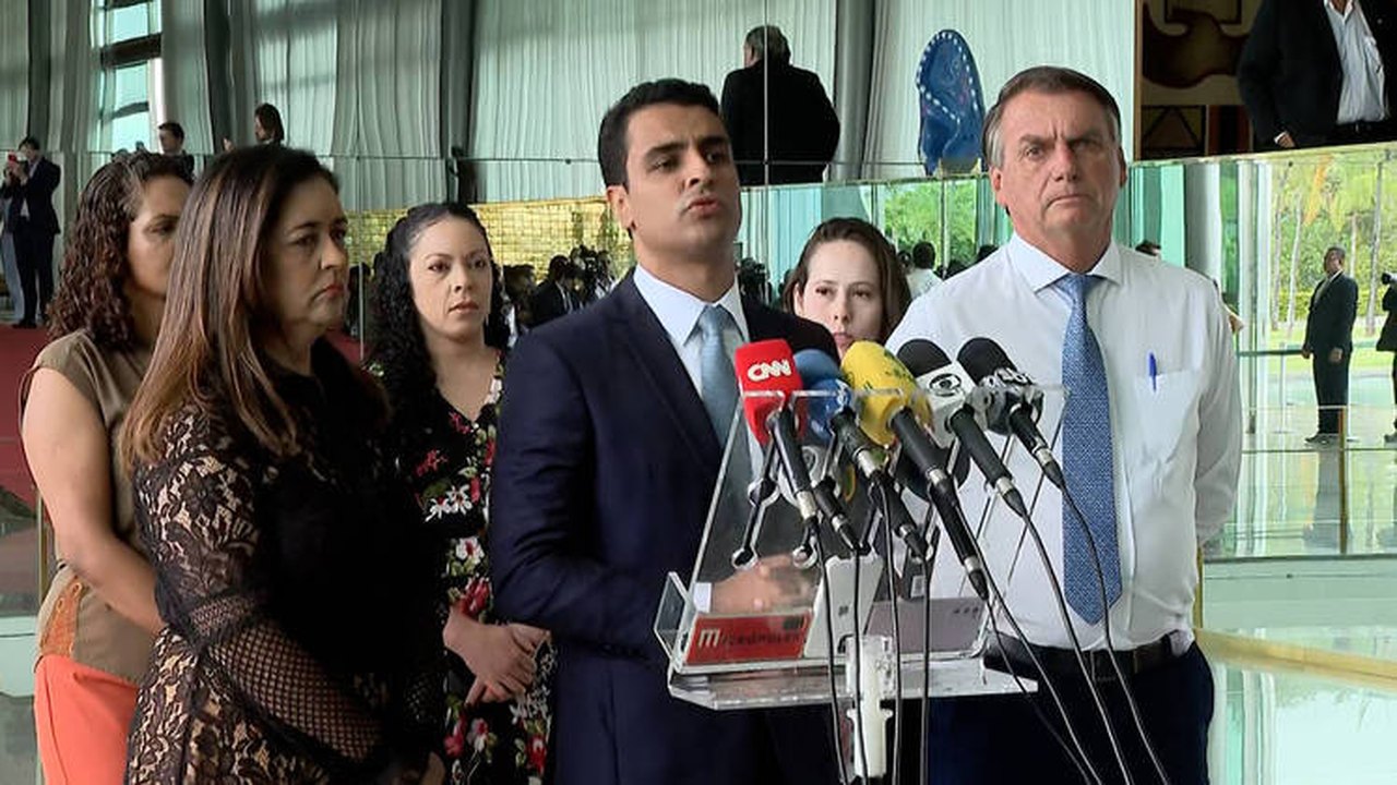 JHC pode ter enterrado o seu futuro político ao apoiar Bolsonaro