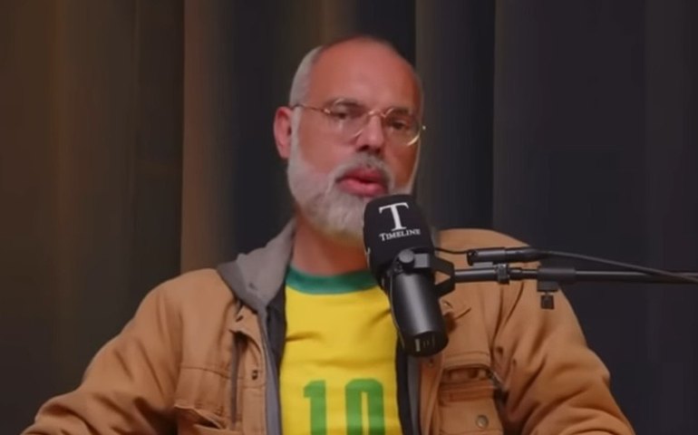 Allan dos Santos ataca JHC ao vivo, questiona 'Bolsonarismo' e cobra coerência política