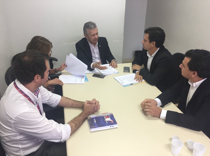 AMA e MP vão acompanhar processos de transição nos municípios