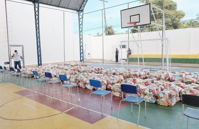 Prefeitura de Maceió inicia nova etapa de distribuição de cestas básicas na quinta
