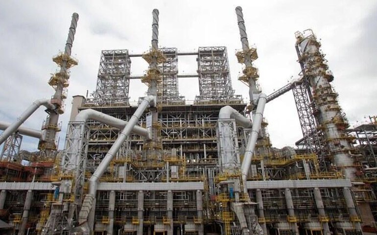 Petrobras busca parceria para construir 1ª fábrica de produção de diesel a partir de óleo vegetal