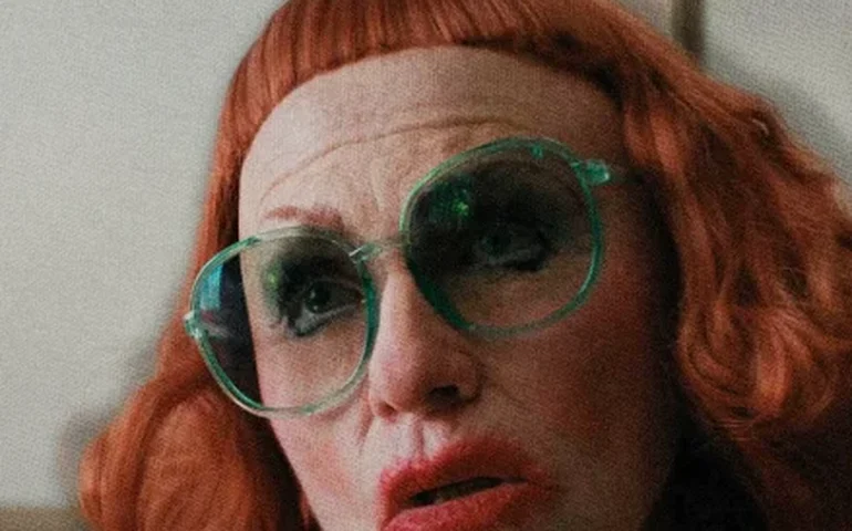 Amy Madigan: quem é a atriz de ‘A Hora do Mal’ que superou Ariana Grande no Critics Choice?