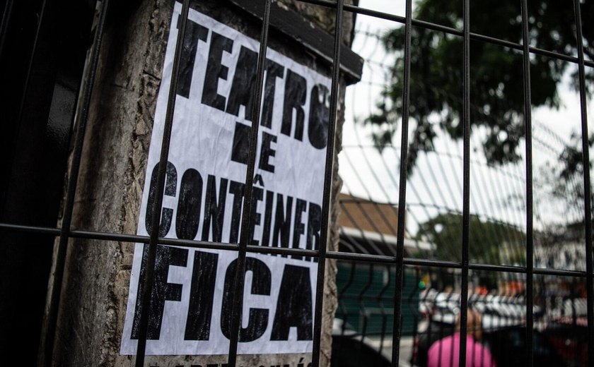 Teatro de Contêiner denuncia violência e 'interesse do capital' em ação de reintegração em SP