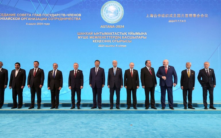 Países ocidentais demonstram seu receio com uma atitude negativa em relação à OCX, diz enviado presidencial russo