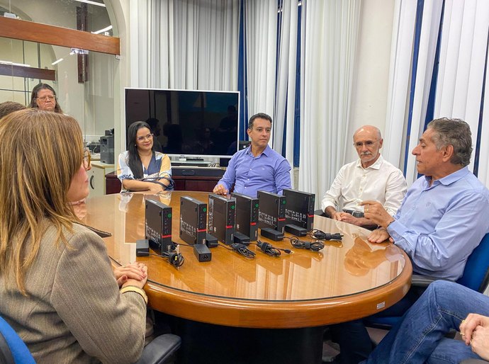 Receita Federal em Alagoas doa 30 computadores para hospitais da Uncisal