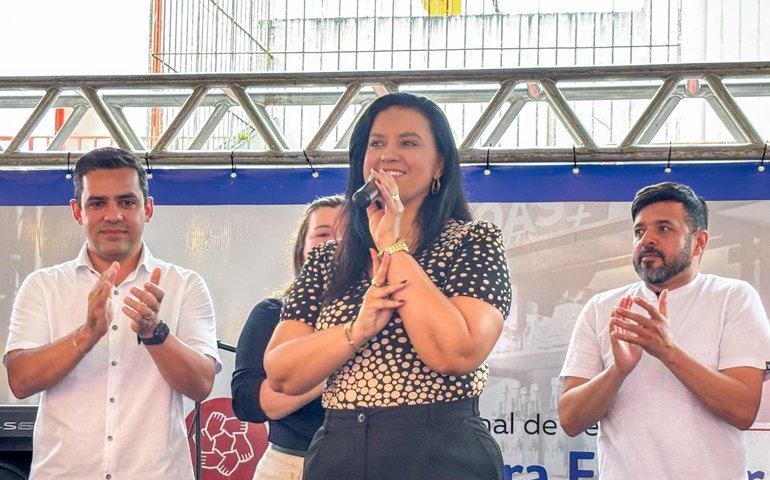 Secretária de Agricultura anuncia pacote de investimentos em novos equipamentos agrícolas