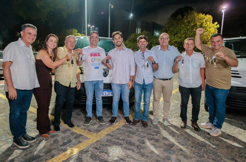 Governador entrega furgões a seis municípios alagoanos e potencializa PAA em Alagoas