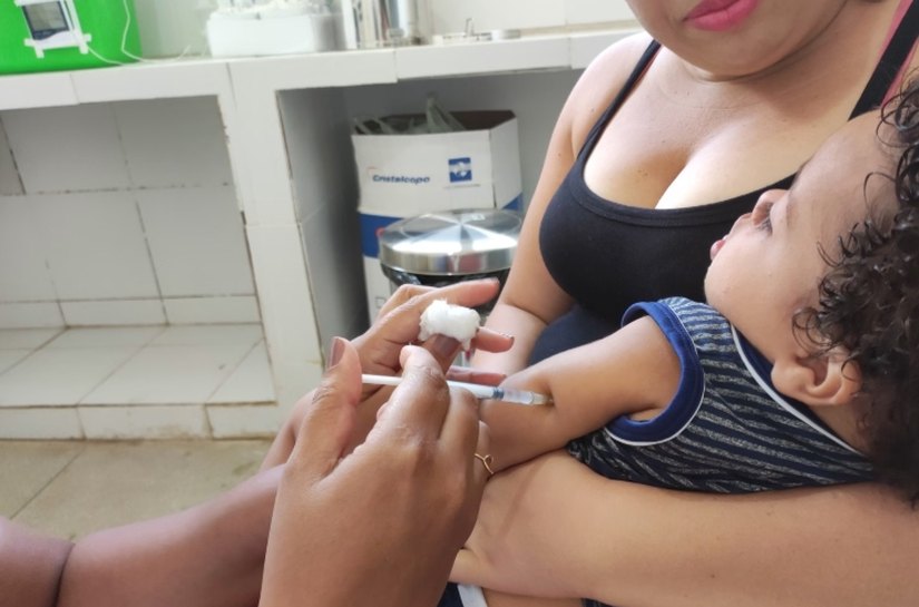 Vacinação contra a meningite bacteriana é ampliada em Penedo para crianças de 12 meses