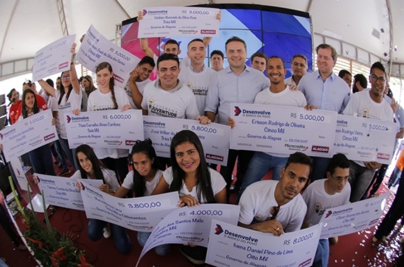 Jovens empreendedores de Quebrangulo recebem crédito de R$ 300 mil da Desenvolve