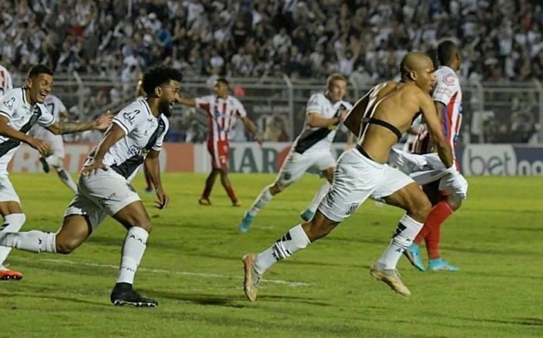 Promessa da base marca e garante vitória da Ponte Preta sobre o Náutico