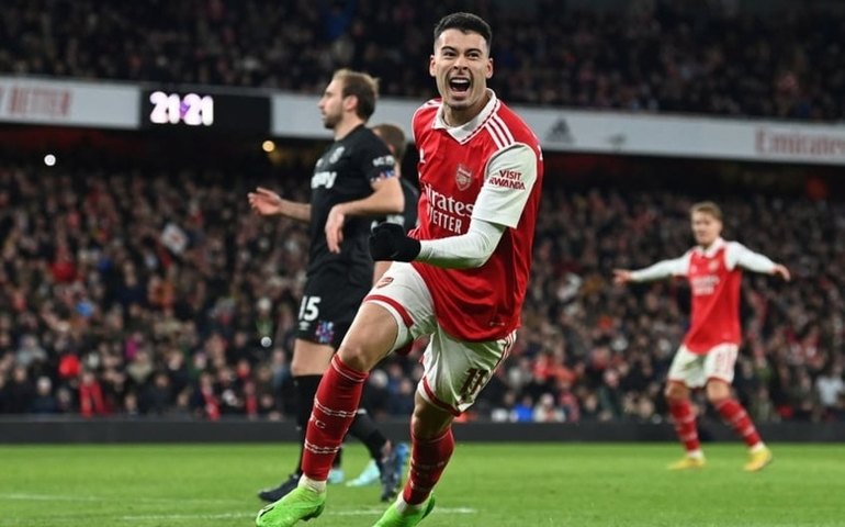 Com gol de Martinelli, Arsenal bate Leicester e abre folga na liderança do Inglês
