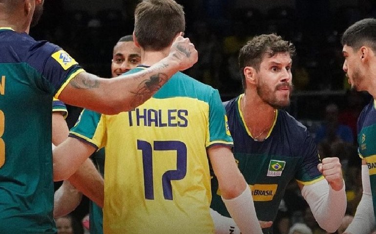 Seleção masculina vence Cuba e mantém chances no Pré-Olímpico de vôlei