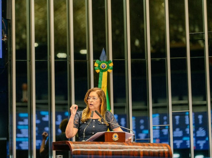 Dra Eudócia volta a cobrar afastamento do secretário estadual de Saúde após nova denúncia envolvendo a pasta