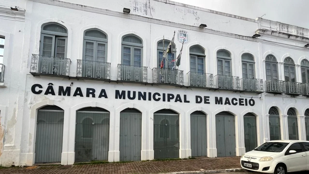 Câmara publica nomeação de mais quatro servidores aprovados no concurso de 2024