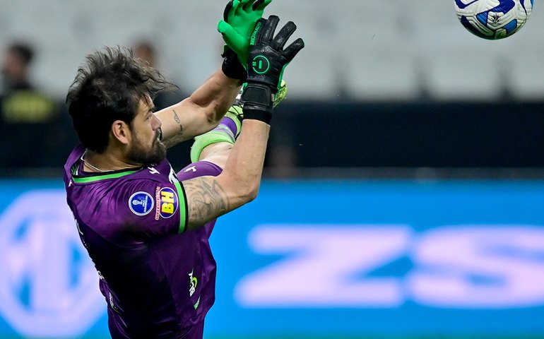 América-MG elimina Red Bull Bragantino nos pênaltis e avança na Sul-Americana