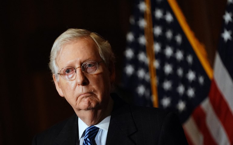 Senador republicano McConnell defende certificação de vitória de Biden