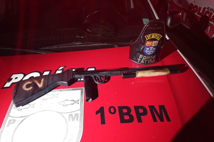 Denúncia anônima leva polícia a apreender espingarda artesanal na Vila Brejal