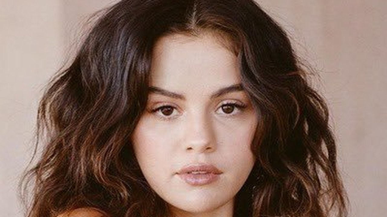 Selena Gomez processada: entenda acusações de fraude ligadas à empresa de saúde mental da cantora