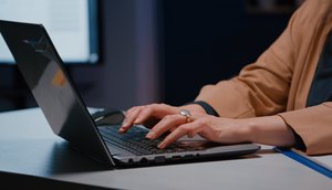 Banco oferta mais de mil bolsas gratuitas para capacitação em negócios digitais; saiba como participar / Foto: Foto: Freepik/Arquivo