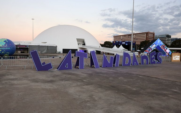 Exposição “Alumbramento” abre o Festival Latinidades, em Brasília