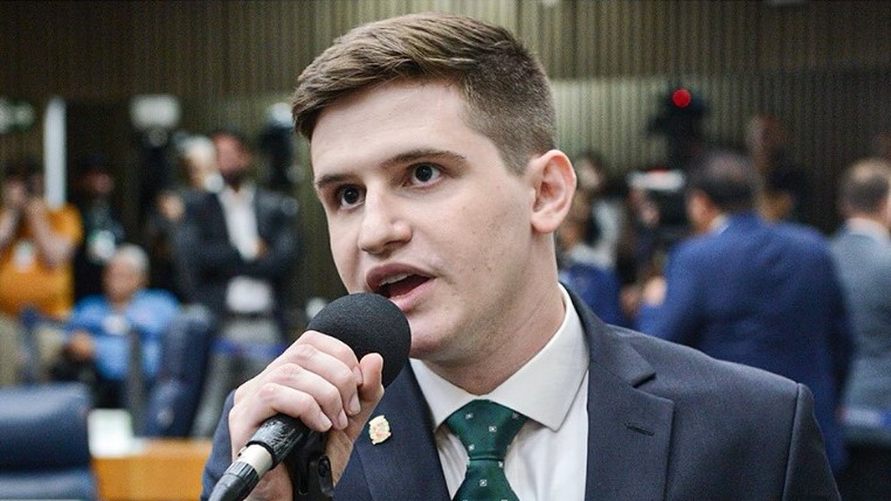 Futuro brasileiro é de hegemonia conservadora, diz Lucas Pavanato