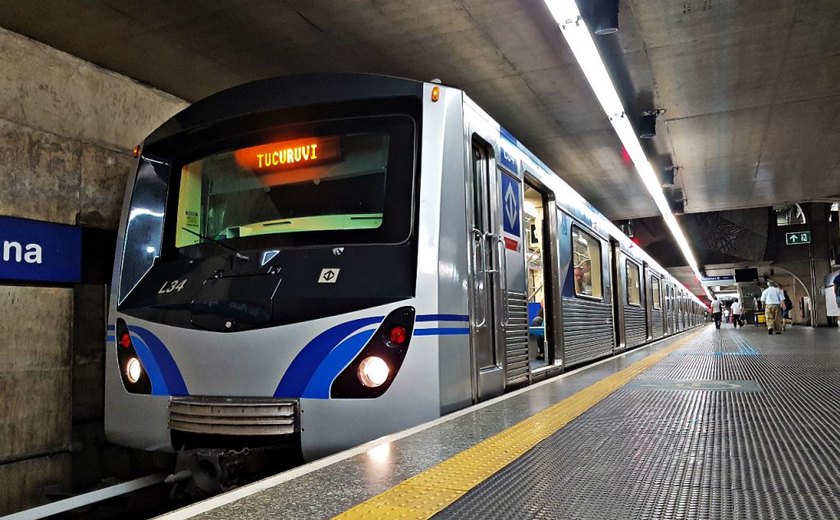 Passageiro é esfaqueado dentro de vagão do Metrô de SP após discussão