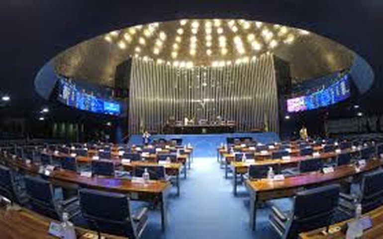 Renegociação de dívidas e PEC das Drogas agitam o Senado