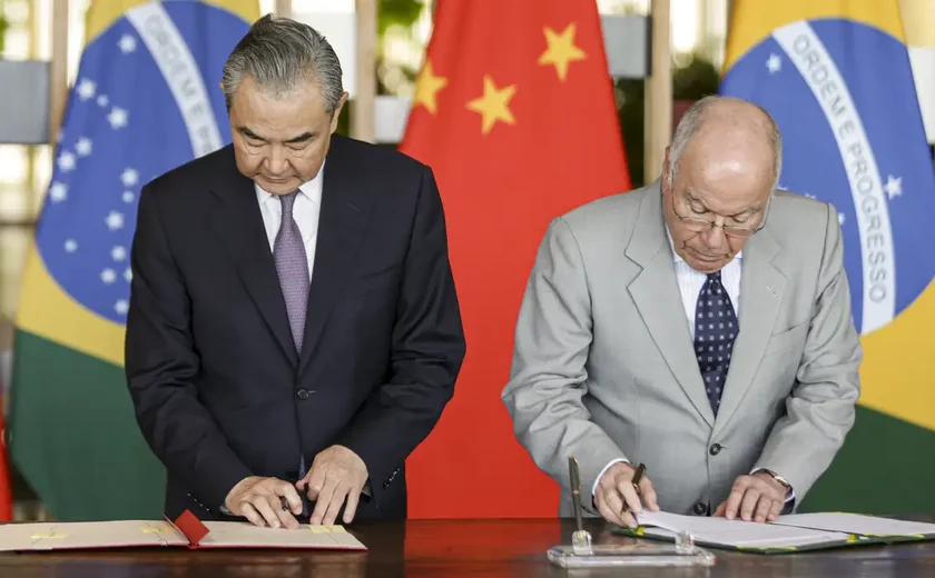 Visto de permanência de brasileiros e chineses passa para dez anos