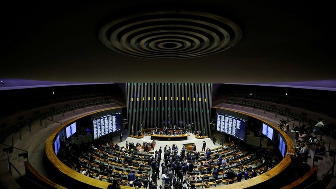 Governistas negam prioridade a projeto que torna pedofilia crime hediondo