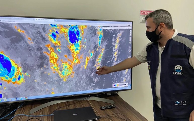 Sol com chuvas rápidas em todo Estado para o fim de semana, diz boletim da Semarh