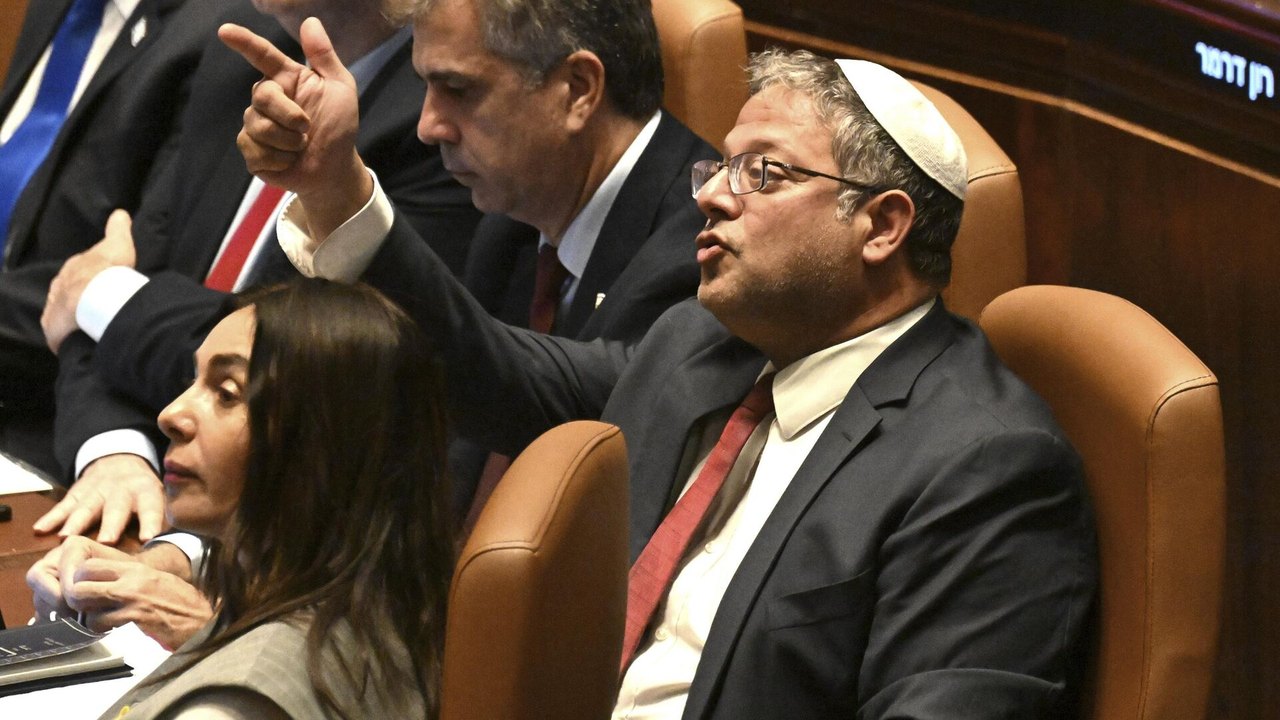 Mídia: 3 ministros do gabinete Netanyahu se demitem em protesto contra cessar-fogo com Hamas
