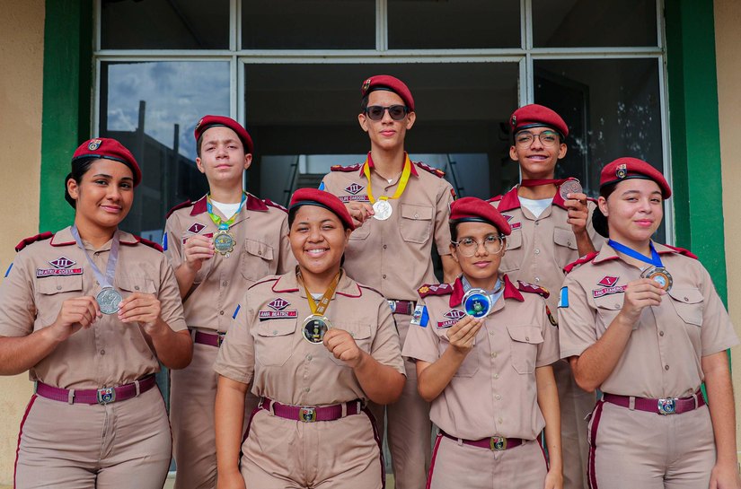 Alunos do Colégio Tiradentes conquistam 28 medalhas nas olimpíadas Nacional de Ciências e Alagoana de Química