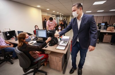 Governador visita novas instalações da CGE e destaca avanços promovidos pelo órgão