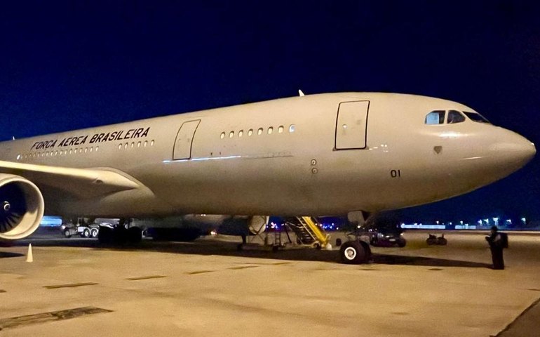 Brasil decide atrasar voo de repatriação de brasileiros no Líbano por 'medidas adicionais de segurança',