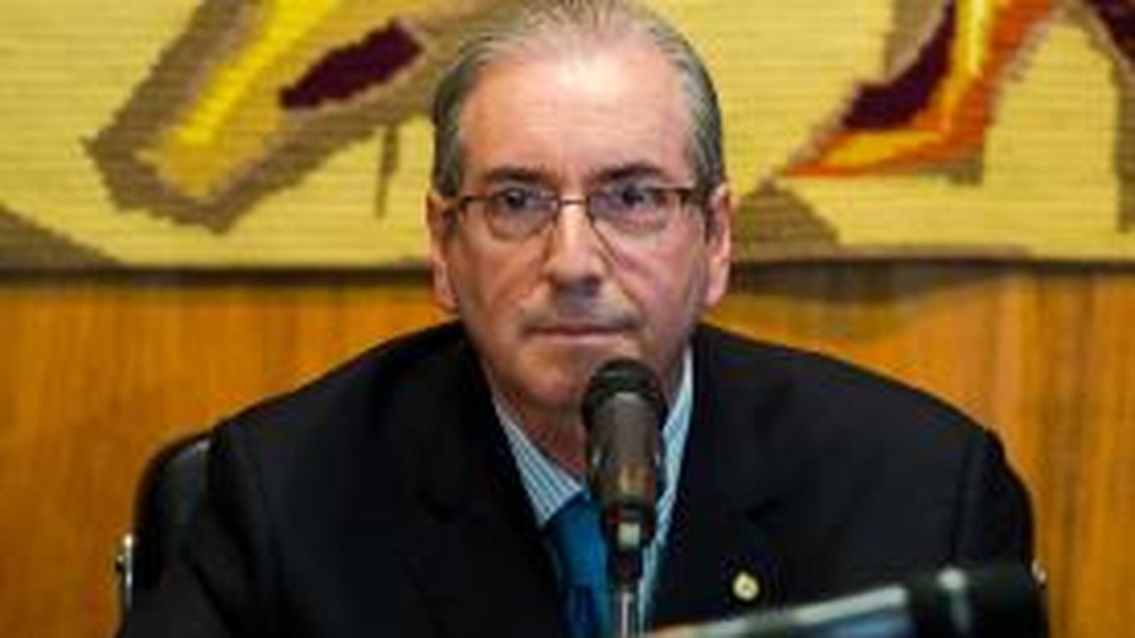 Cunha apresenta novo recurso na CCJ contra decisão do Conselho de Ética