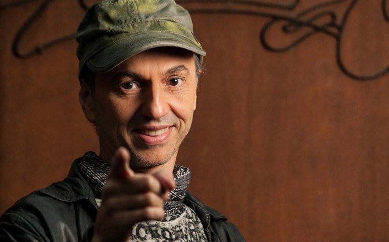 Zeca Baleiro é atração nacional da FliPenedo 2023