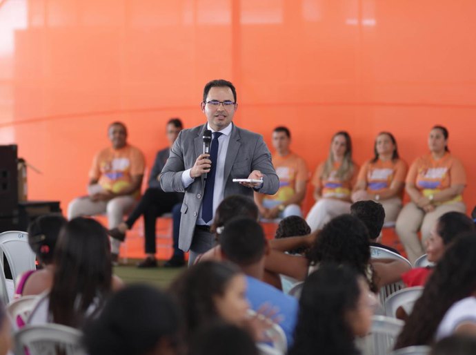 Juízes orientam mais de 3.000 estudantes sobre combate ao abuso e à exploração sexual