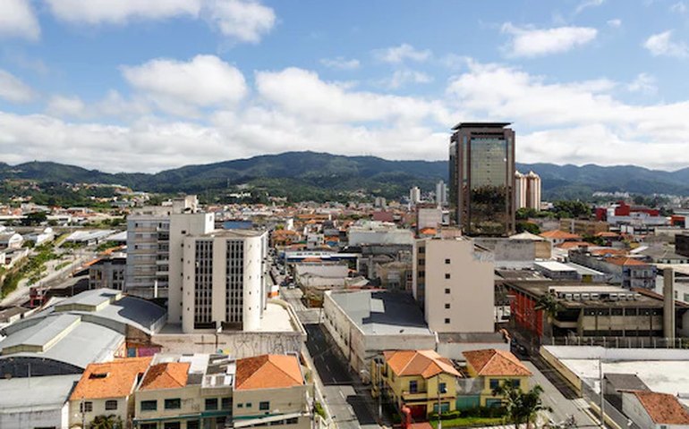 SP, 9 de julho: Mogi planeja memorial com único avião que sobrou dos gaviões